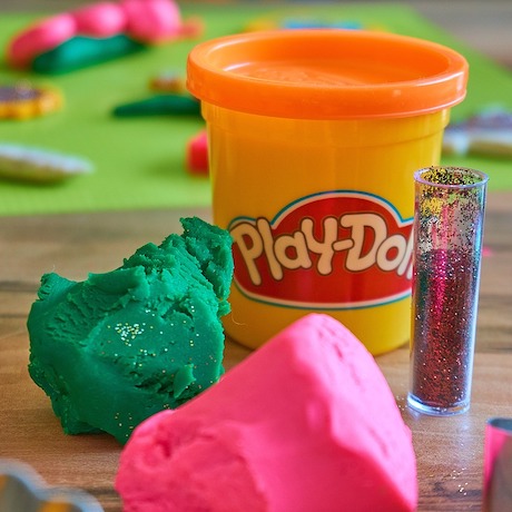 clay and play-doh for art therapy